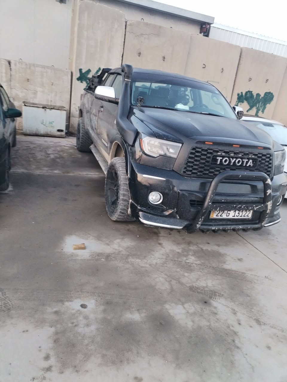 تندرا ٢٠١٠ للبيع السعر ١٨٠ وبيهة مجال 
مكاني بغداد
للاتصال ***********
