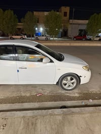 أفانتي 2007 خليجي  بيها تلث قطع صبغ بدون دواخل  لون أبيض رقم بغداد باس...