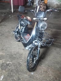 مطورات شحن  الاسود بطاريات منفوخين البرتقاليي جديد ببطاريات شرط  سعر ٣...