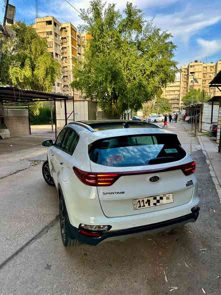 سبورتج 2021 جيتي لاين GT خليجي مكفوله كفاله عامه
ماشيه 29 الف جدآ جديده وحلوه🤍
رقم بغداد مشروع وطني باسمي 
‏‎‏‎المواصفات فول  1/1 اعلئ فئه
‏‎بانوراما ‏‎سايد بريك بصمه
 منضومة زنون بلاد ‏‎‏‎نوع DOHC
 ‏‎‏‎مرتبط بكير بوكس6نمر‏‎‏‎ بصمة  
‏‎تشغيل عن بعد 
‏‎كراسي كهرباء
‏‎شاحن واير ليس 
‏‎تبريد بيانو
‏‎جنطه كهرباء 
‏‎نضام ترحيب بل يدات 
‏‎ترحيب عن قرب
‏‎‏‎كاميرا 
‏‎شاشة 
‏‎‏‎نظام نزول المنحدرات
‏‎‏‎تبريدامامي +قطعة تهوية خلفية
‏‎‏‎داخل جلد حمصي
‏‎ كروم حجم 19كونتكتل
‏‎‏‎مرايا جانبية متحركة مع اضائة فلشر 
‏‎‏‎نظام ⚠️ تحذير الرجوع الى الخلف حساسات
‏‎‏‎نظام ⚠️ التقدم الى الامام حساسات
‏‎‏‎مدخل USB ipod
‏‎‏‎مخرج الطاقة عدد3
‏‎‏Ledنهاري
‏‎‏‎دوس كروم 
‏‎‏‎زينة السيارة من الصدامات الامامية و الخلفية كروم 
‏‎‏‎نظام وحدات السلامة متكامل
‏‎‏‎⭐️ايرباكات عدد8
‏‎‏ABS⭐️
‏‎‏‎للاستفسار ***********
***********
