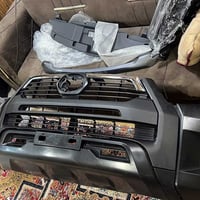 بجم هايلوكس كامل مثل ماموضح بالصور يرهم كل الموديلات مكاني بغداد زيونه...