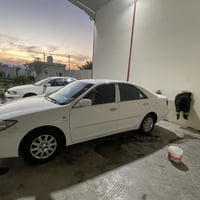 امري للبيع مديل 2006 خليجي رقم بابل  نكليزي  مكينه 2400  سياره بيها قط...