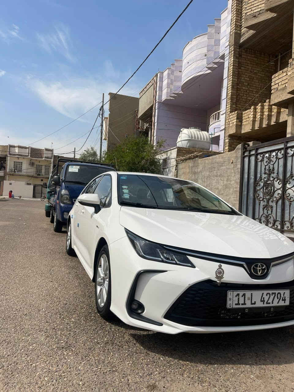 السلام.  عليكم
كورلا هايبرد خليجي

موديل 2024 ماشيه 47 الف كيلو متر 

فول مواصفات 

شاشه كبير +كار بلاي

فتحة +فول تحكم ستيرن 

عداد الكتروني

3وضعيات قيادة

اشاير بل مرايه 

رادار امامي + خلفي 

تحديد مسار 

سايد بريك بصمة 

اوتو هولد  نظام Ev 

تبريد قطعتين 

السياره مكفولة من الصبغ والبارد فقط رصعه كلش صغيره بلبنيد 

مدوشمه ارضيه وسفاري 
عازل حراري للجام نوعيه جيده 

مكان السياره. فلوجه 

***********

واتساب ***********
