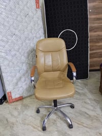 دوشك تركي جديد ما مستعمل  عدد1..  دوشك عمليات نحت  استعمال شهرين عدد 1...