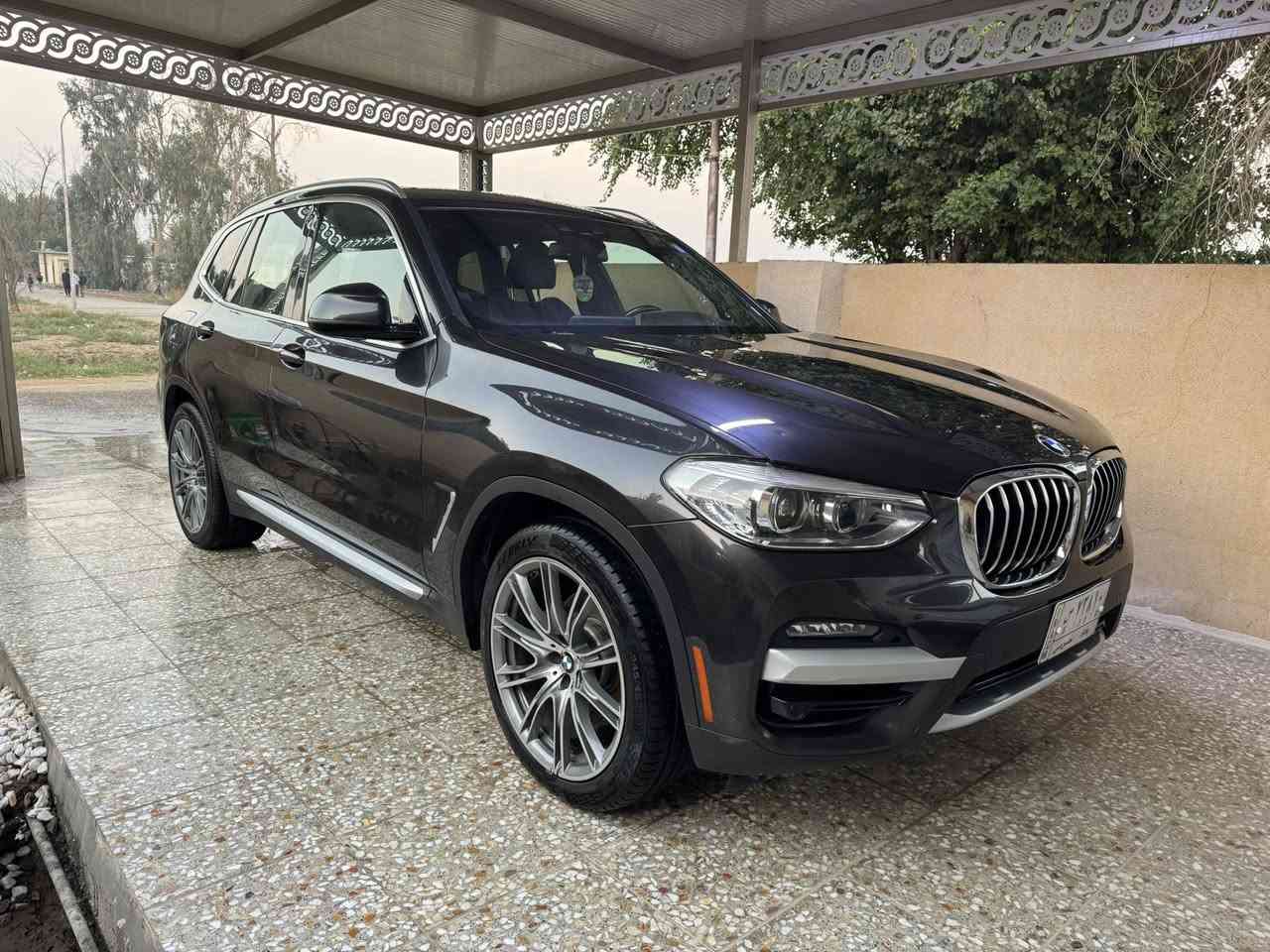 السلام عليكم
للبيع x3  دفع رباعي  330i xdrive
كامل المواصفات موديل ٢٠٢٠
وارد امريكي حادث جانبي 
السعر ٢٣٥ مرقم بغداد
***********
