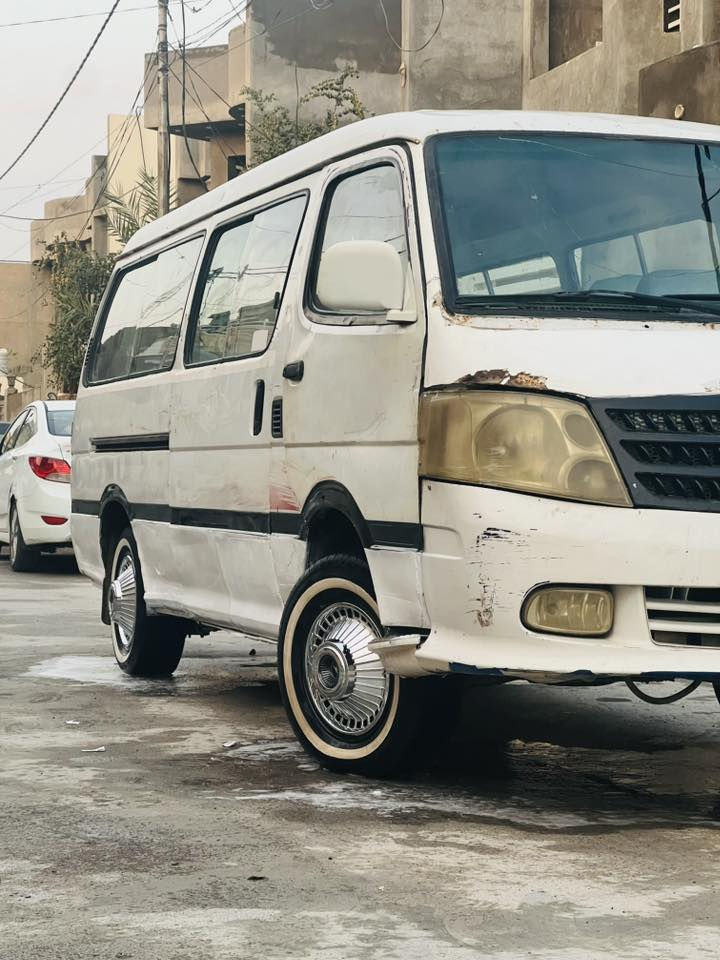 سلام عليكم للبيع فتون 2009 رقم ديالى الماني تحويل ثاني يوم مكينه وكير اكسن خير من الله تايرات نضاف صدر جديد سعر 40  وبيه مجال مكان ديالى للستفسار اتصل ***********
