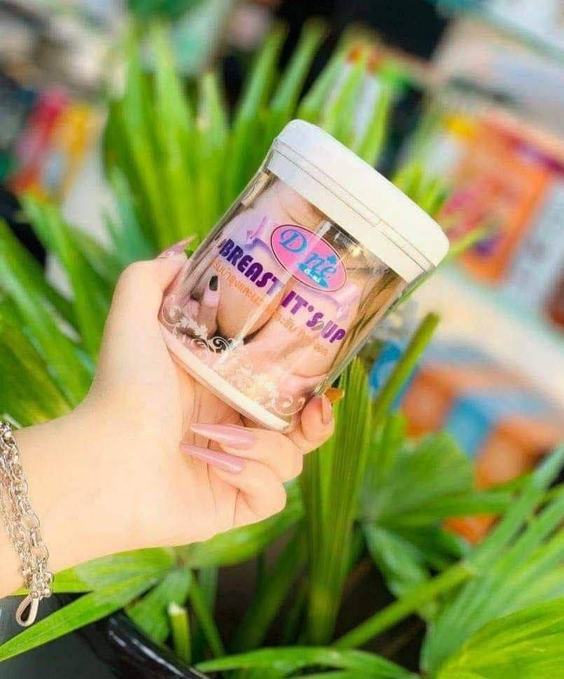 #اختصاصنا الماركات العالمية 💯
كل ماهو اُصًلًيــــﯽ ومفيد✅
🎀 Dne breast large 

الكريم اللذي اثبت جدارتهة 
في رفع وتكبير وشد منطقة الصدر
مكبر الصدر التايلندي الاصلي 💯 
كريم يسرع تنشيط الخلايا في الصدر  🤍
 يرفع ويكبر الصدر في فترة قصيرة من الزمن. وعلاوة على ذلك، 
يمكن للمكونات مقاومة بكفاءة تخفيف الأنسجة،
 وتساعدك على تعزيز ورفع الصدر في وقت واحد، وجعل الصدر اكثر جاذبية ✅
شغله مضمونة ونتيجته اكيده 100% ✔
وراح تلاحظين النتيجة بأول اسبوع من استخدامه 
طريقة الاستعمال: يدهن المنطقة ليلاً بشكل دائري لمدة لا تقل عن خمس دقائق ويفضل ارتداء الحمالات
#المنشأ تايلندي 💯
#اصلي
السعر ١٨ الف
🚘يوجد خدمة توصيل لجميع محافضات العراق ٤ الاف🚘


**إذا كنت صاحب هذا الإعلان وتريد حذفه لأي سبب، رجاءا أرسل رسالة إلى الدعم الفني**