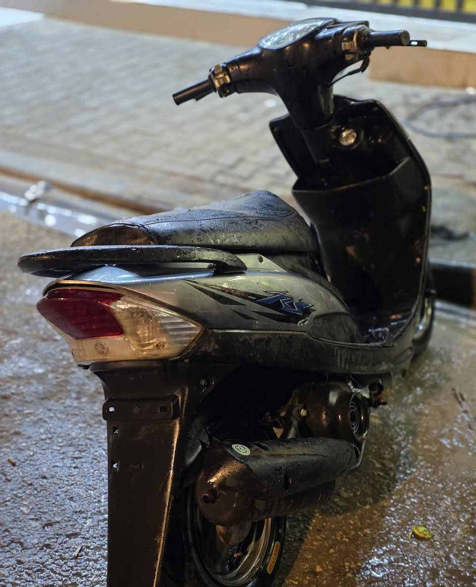 للبيع ماكس عدلة ياباني 49 بلادية 
دراجة جاهزة نكرة سلف هندر كهربيات كله شغال 
كفر مختم ختم واحد دراجة كلها بلادية 
محرك نضيف كلش اخرس و شلعة معدل فؤل 
وعلفحص دراجة مفتوحة فقط لاستيك شرط محرك كفالة 

سعر 490 وبي مجال بسيط جدا للشراي مكاني نجف


**إذا كنت صاحب هذا الإعلان وتريد حذفه لأي سبب، رجاءا أرسل رسالة إلى الدعم الفني**