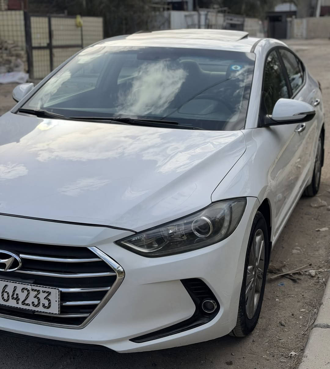 السلام عليكم
النترا خليجي وكالة 2018 
محرك 2000 دوش 
كير صدر تبريد ثلج 
مواصفاتة 
فتحة سقف طكتين 
لد امامي 
داخل صاج 
شاشة وكامرة 
تبريد قطعتين 
تحكم ستيرن 
انظمة قيادة 3 
ارضيات جلد 
لايت عالي ناصي زينون فول 
مري شفط واشاير بل مري 
يدات نيكل وشباك نيكل 
بكلايت لد 
كشنات جلد بلادي ومغلفة جلد 
بيها صبغ نص باب وداير جاملغ خلفي عكس السايق بدون دواخل 
سيارة نظيفة وجاهزة 
هزة ورقم جدد 
سنوية نافذة 2031 
هزة 2027 
جامة جديدة 
مشروع وطني باسمي شخصي 
ماشية 170 الف كيلو 
السعر 140 وبيها مجال بسيط 
***********
