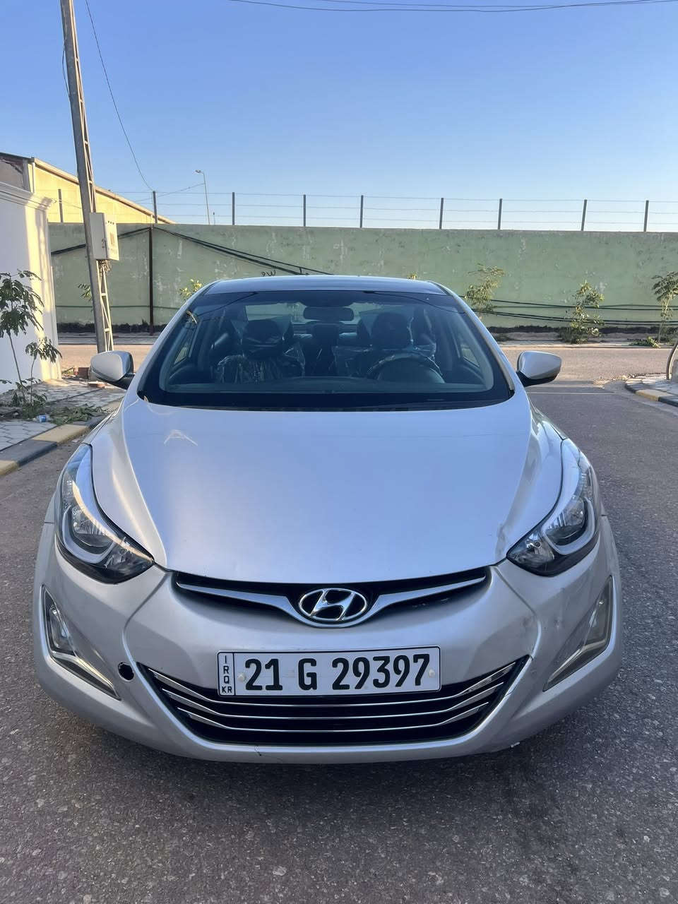 السلام عليكم 
البيع النتره 2016
رقم سلمانيه تحول اتريد وكاله 
ماشيا165 سياره بيه 4 قطع صبغ بدون اي دواخل محرك 2000 دوش كير محرك تبريد حداديه كله جديد فول موصفات عد الفتحه والبصمه 
السعر 93 مكاني النجف قرب مطعم الخيمه بيع فقط مكلف بل نشر الشراي ينتصل عل رقم
***********
