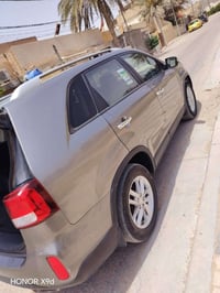 سورنتو مديل 15 وارد امريكي 5راكب مكينه 2400وكير مكفولات السياره ماشيه ...