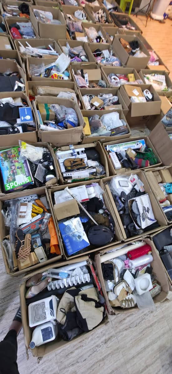 🔥 فرصة ذهبية لأصحاب البثوث المباشرة 🔥
وصلت شِلعة منتجات مكس متنوعة وزن 800 كيلو كامل( عدد. أدوات .ملابس.احذية . منزلية • إكسسوارات • تجميل • ألعاب • أدوات سيارات • قطع غريبة للبث)

يعني باختصار:المحتوى جاهز… وأنت فقط افتح لايف وبيع 💰

التاجر الذكي يعرف:مو كل البضاعة تنباع بالمحل…لكن بالبث المباشر ممكن تتحول كل قطعة إلى ربح 🔥

⚠️ الكمية محدودة — البيع شلعه  فقط📦 الاستلام مباشر (أو شحن للمحافظات)

للاستفسار والتفاصيل راسلنا خاص
***********
