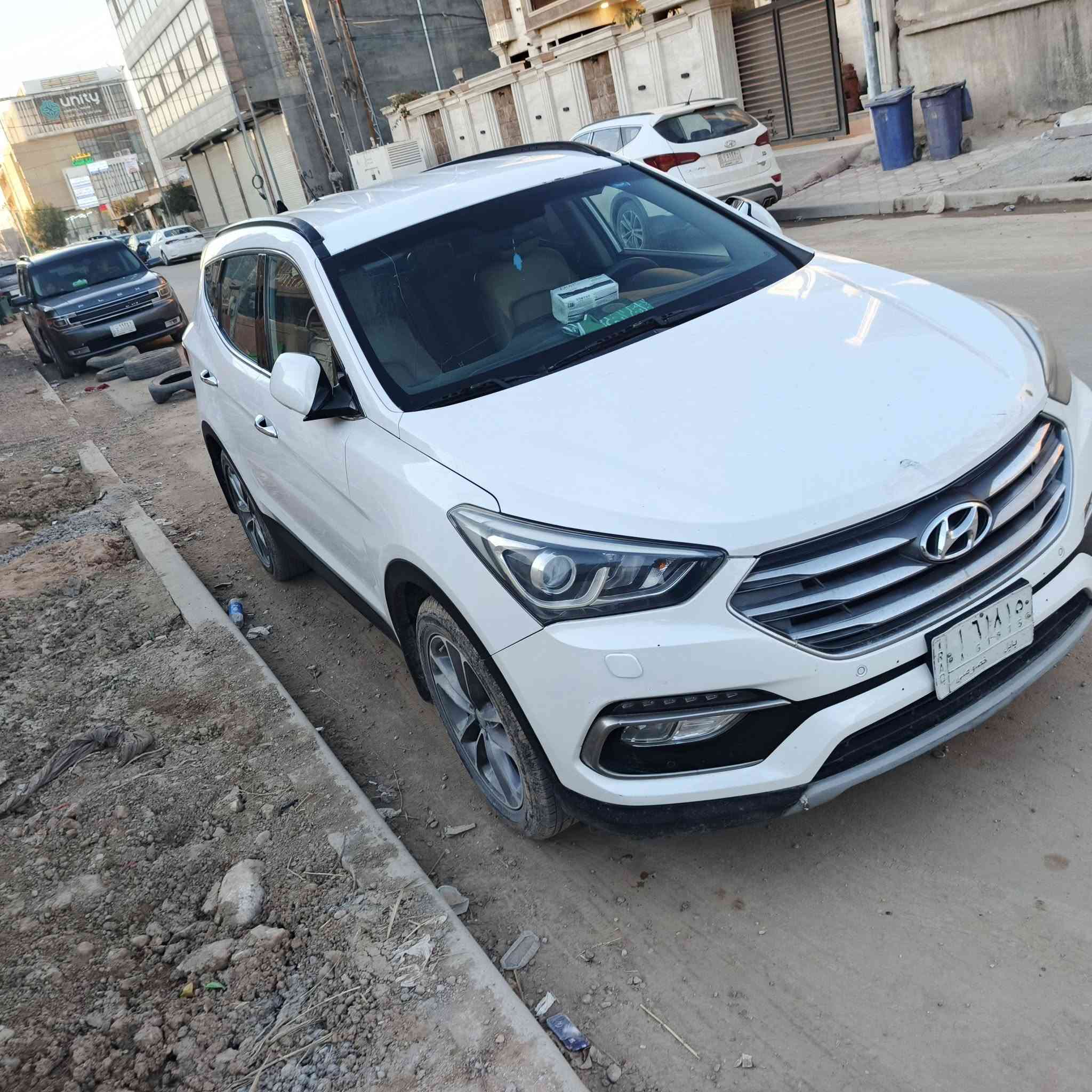 سنتافي موديل 2018  /   6سلندر 3300
فول مواصفات 1/1 بسمي سايد بريك دكمة فول عدا الفتحه
مكفولة كفالة عام  الدعامية الأمامي مبدلة 

باب خلف الصدر بارد أقل الشبر والباقي كفالة عام
سنويا 2029
ماشية 167
زراك لآيت
7راكب 
3قطع تبريد  
مانع انزلاق
كشنات  كهرباء 
كامرة خلفية
تخم تاير جديد 
حساسات خلفية أمامية
شفتات استيرن
نظام ترحيب
كشنات جلد
مري شفط جنطه كهربائي
 فور ويل 19
بردات خلفية
رقم بابل 
السعر 190$قفل 
مكاني بابل مركز
للاستفسار الاتصال ***********
