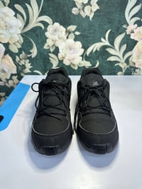 اديداس • قياس ٤٠ • اصلي وكالة