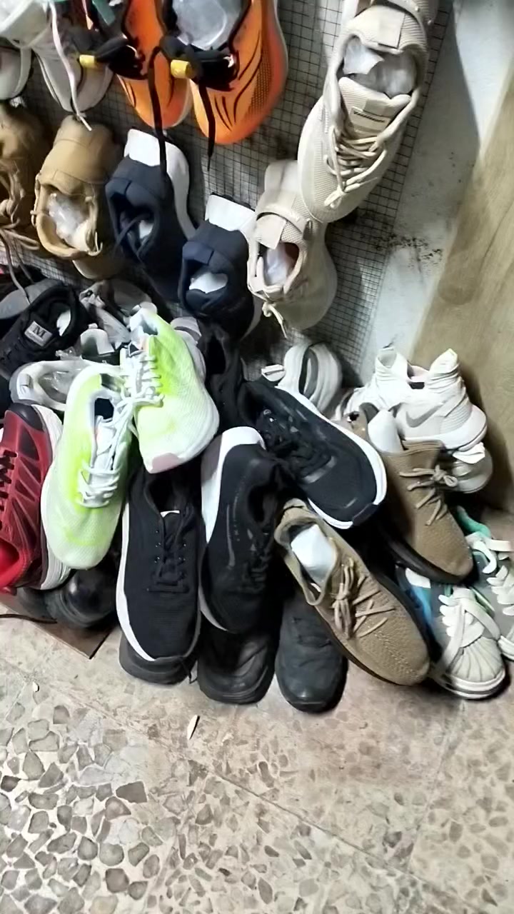 بإله جديده درجه اولى حي التحرير مقابل جامع ال البيت بل فرع جميع القياسات اي استفسار عل وات ساب أو مازنجر أو على هذا الرقم ***********
