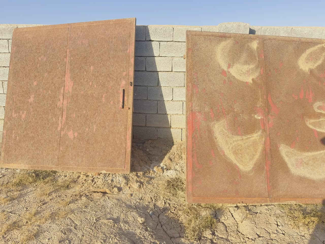 السلام عليكم

باب فتحتين للبيع 

طول تقريبا 3 امتار 
مكان ديالى بلدروز


**إذا كنت صاحب هذا الإعلان وتريد حذفه لأي سبب، رجاءا أرسل رسالة إلى الدعم الفني**