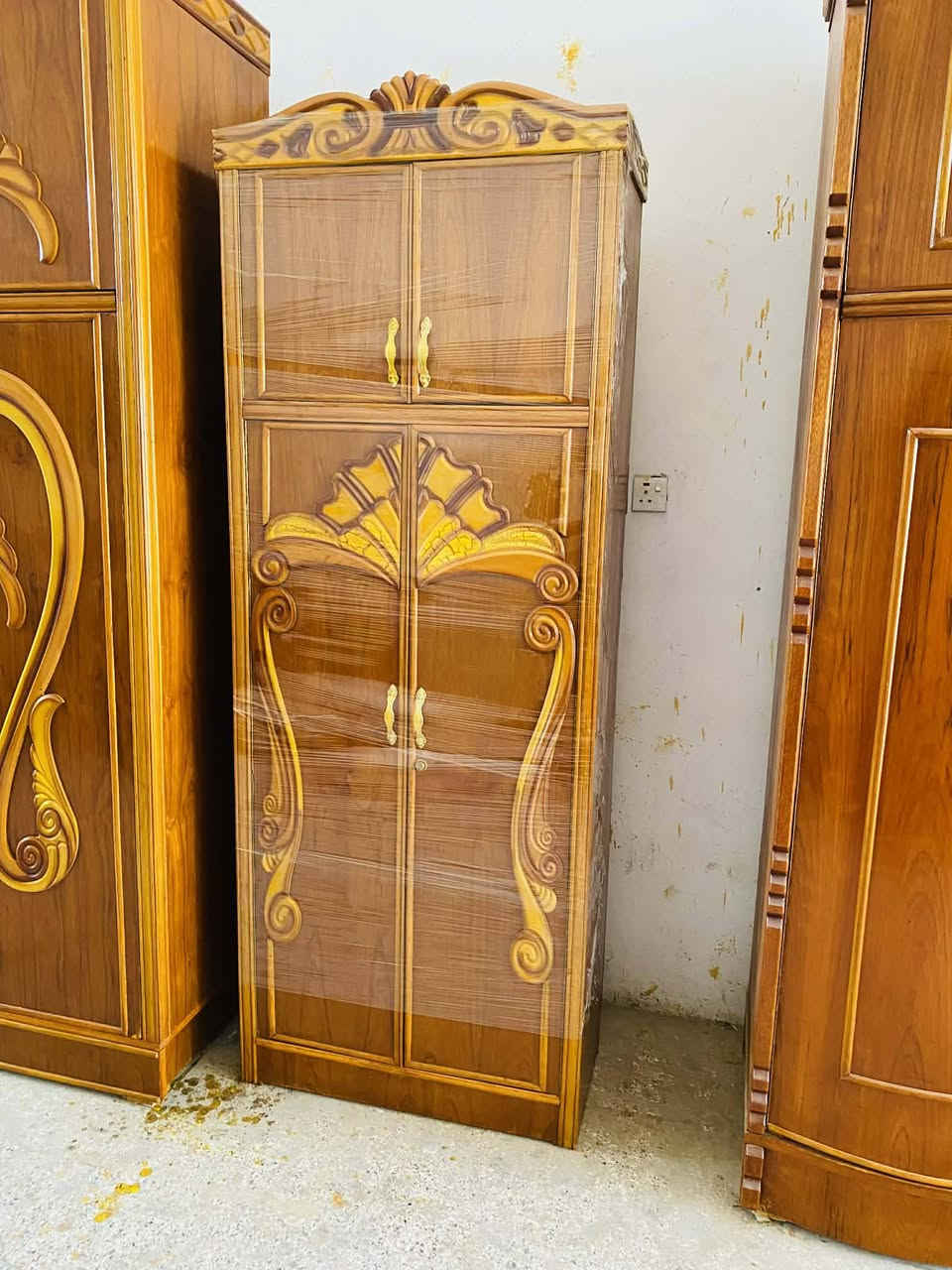 غرفة نوم عراقي مستخدم اخو الجديد وباسعار مناسبة شغل درجة اولى مرتب ضهر جرجوبة توصا  احطاطة صاج خارج 
السعر 875 الف وبيها مجال للطيبين 
رقم الهاتف ***********
