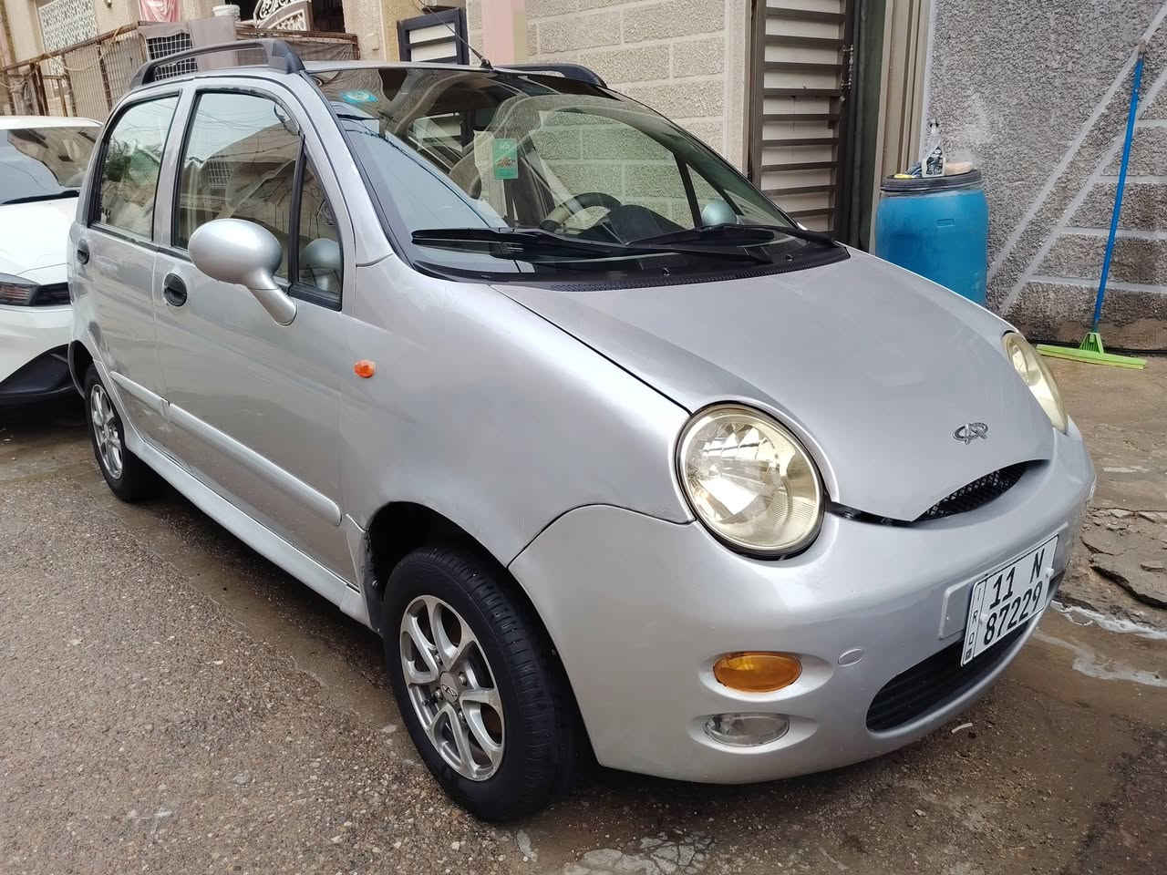 السلام عليكم كيوكيو موديل 2010 سياره كلش جديده وبلاديه محرك كير تبريد ❄️ تدفئه 🔥 تخم تاير صدر امامي خلفي كله جديد مابيها اي نقص ويل كب كروم ارضيه جلد مدوشمه وكشنات مدوشمه رقم وهزه وسنويه جديدات تحويل ثاني يوم بيها مكانات بصيطه بارد وخشم جاملغ صبغ فقط سياره احلى من صور رايدها ب40 وبيها مجال ورجاء الي ميعجبه السعر يعبر المنشور اشكال اكو بسوك مكاني بغداد الحريه ***********
