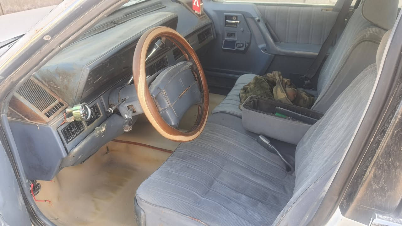 اولدز مكينه وكير حاويه مال كورله تشك الكاع بل شلعه سياره حلوه مال موضف يروح ويرجع بيها تخم تاير ماصاله شهر جديد كهربايات شغاله عده التبريد كامل بس عوزه ربط وبيها والشراي يخابر السعر 35  ***********
