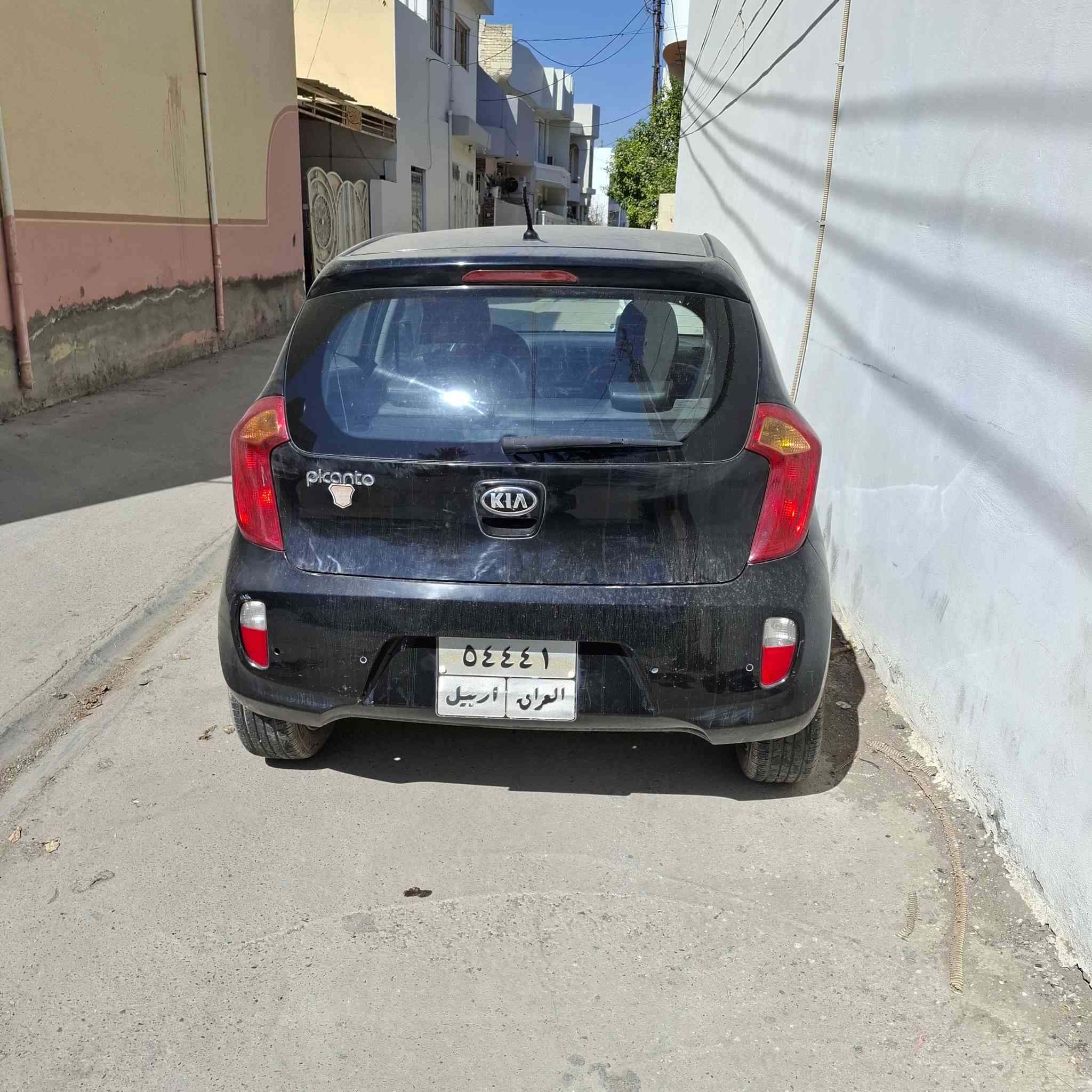 سيارة بيكانتو كيا خصوصي
موديل ٢٠١٥
مسافة سيرها ٧٦ الف كم.
خالية من التبديل 
السعر ٧٠ سبعين ورقة ١٠٠ دولار
الاتصال  ***********
