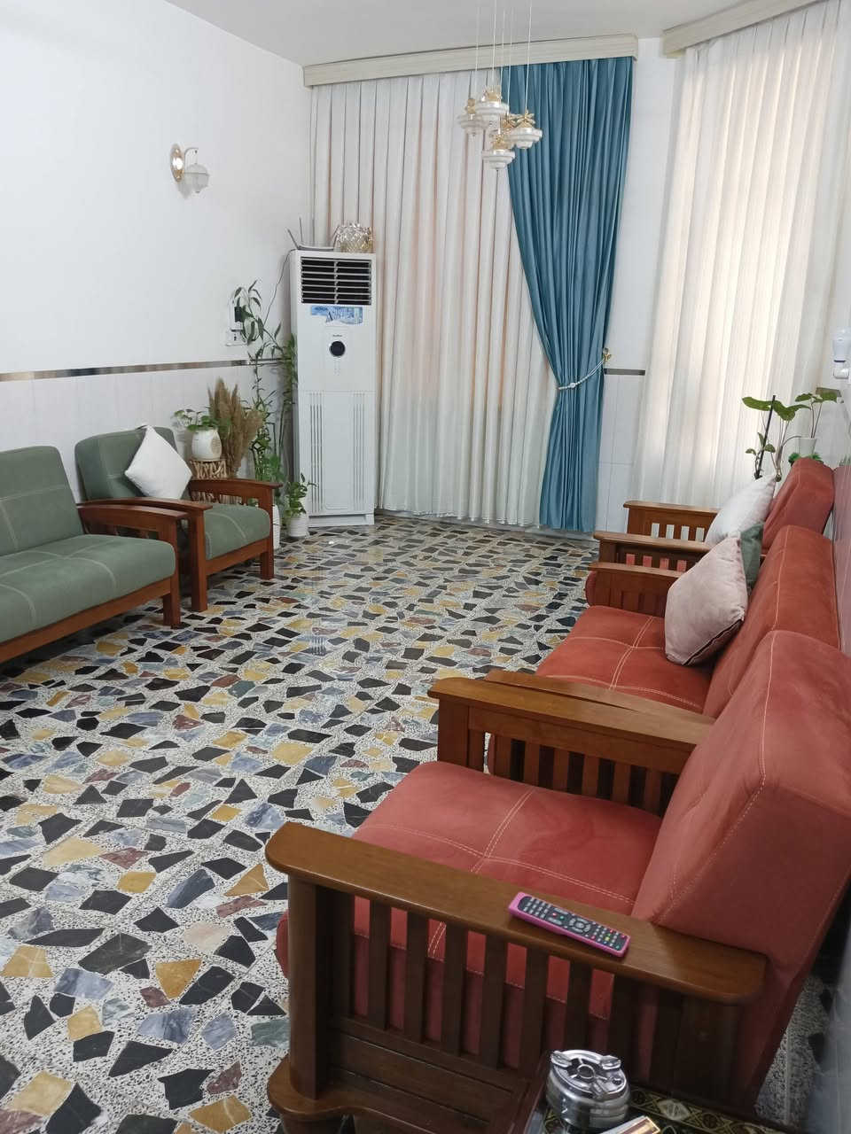 دار للبيع منطقه زعفرانيه زهور زعفرانيه زراعي ناظم الطيب للاستفسار ***********
