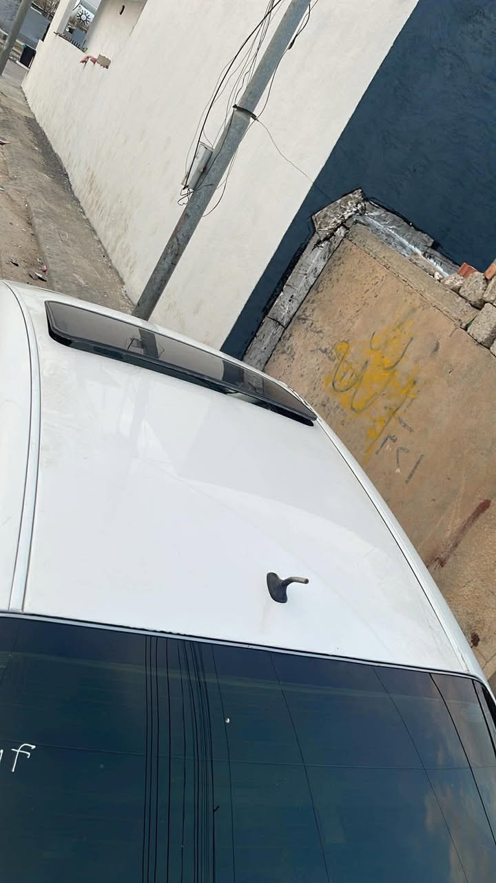 بەناوی خوای گەورە و میهرەبان شاهینە ٢٠٠٥ بیانوو بڕ ١٨٢ بێ دووكەڵ  یەك حەفتەیە داخل بووە  فوول  فوول كامل مەسرەف كراوە   ڕۆن و هایدرۆلیكی  گێڕی گۆڕاوە بڕاوەیە (***********)(***********)
