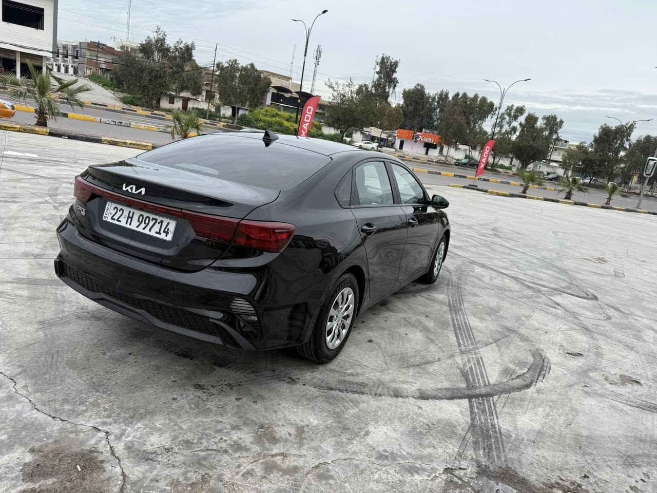 سلام عليكم
فورتي موديل 2022
مرقم اربيل 
موصفات 
شاشة 
مانع انزلاق 
توقف ذاتي 
قيادة الي 
تحديد مسار 
انظمة قيادة سبورت عادي eco
الضرر جاملغ وباب صبغ 
بدون ايرباك بدون دواخل 
شواصي لغد كلها شرط
ضرر مرفق بالمنشور
السعر 135 
تحويل وكالة بشرط 
للاتصال
 ***********محمول
 *********** واتساب  
عنوان الموصل
