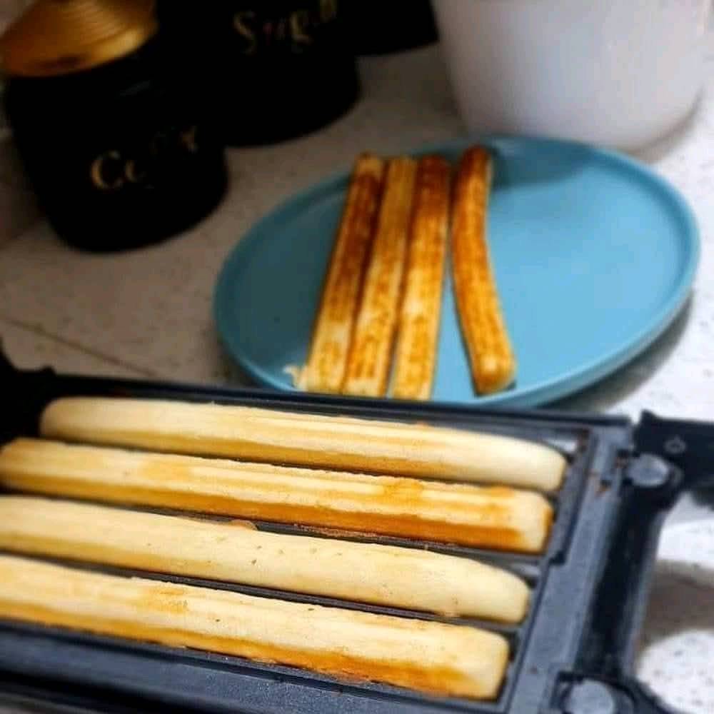 كابسة امبليوم 3×1 🧇🥞
جهاز واحد يغنيك عن ثلاثة أجهزة
تستخدم للوافل، البان كيك، والصاج بسهولة وسرعة

المميزات:
 • سطح تيفال مقاوم للالتصاق والحرق
 • قوالب قابلة للفك للتبديل والتنظيف
 • قدرة حقيقية 800 واط
 • تصميم أنيق وسهل الاستخدام

ضمان حقيقي لمدة 12 شهر من تاريخ الشراء
يتوفر توصيل في بغداد وجميع المحافظات

للحجز والاستفسار مراسلة خاص الصفحة 📨📩 