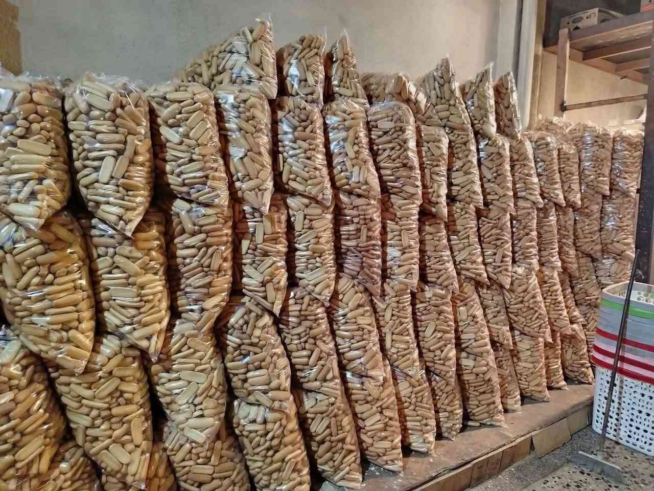 سلام عليكم  توفر لدينا كعك ابودهن وزن 5كيلو  السعر 6500
للاستفسار ***********
