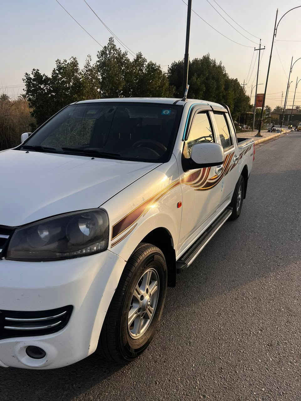 ياللة🧿
 (السلام عليكم )
(كريت ويل مديل 2021 كفالة)دواخل (احمر ) ماشيه 85 الف كيلو متر حقيقي سياره حداديه جديده تخم تاير تبريدها ثلج ❄️ سياره جديده بمعنه لكلمه سيارة مال جناي على وضع الشركة رقم السيارة قادسيه دولي .رقم الهاتف (***********)مكان السياراه الديوانية الحمزة الشرقي
