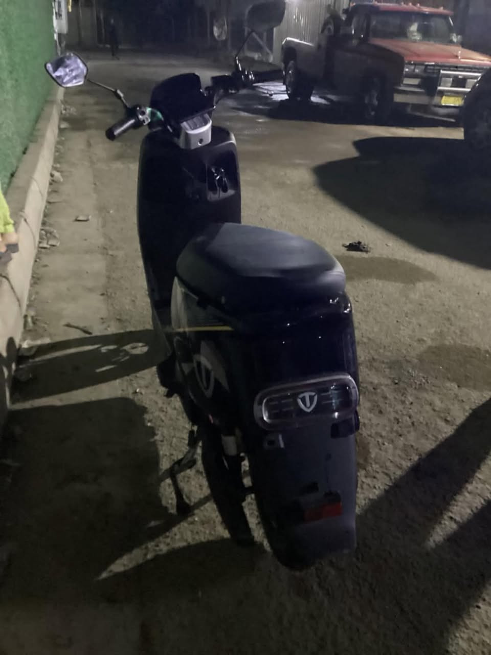 السلام عليكم دراجه ريان طالج ييدا 2025 6 بطاريات مسطره السعر 350 جديده لوك نقصها فقط جاملغ امامي وسبايدر  وكفرات الي جوه الستيرن شوي واكعات بس تصير وشاحنه ايضا نقص وعقلها رياضي 80 وملف جديد لوك وبطاريات جدد مكاني السيديه


**إذا كنت صاحب هذا الإعلان وتريد حذفه لأي سبب، رجاءا أرسل رسالة إلى الدعم الفني**