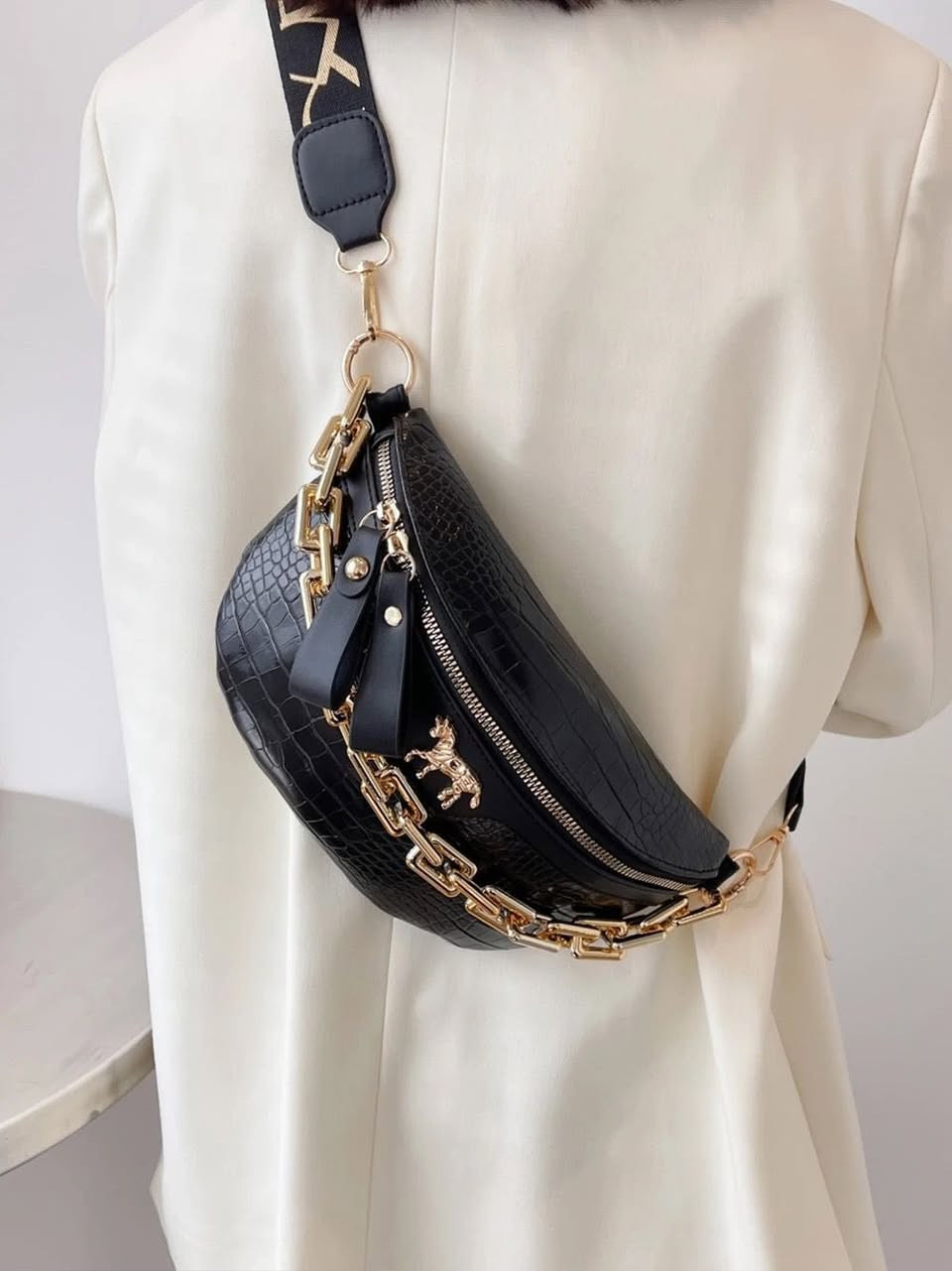 ‏عملية وأنيقة بنفس الوقت
‏اختيارك اليومي المثالي✨👜


**إذا كنت صاحب هذا الإعلان وتريد حذفه لأي سبب، رجاءا أرسل رسالة إلى الدعم الفني**