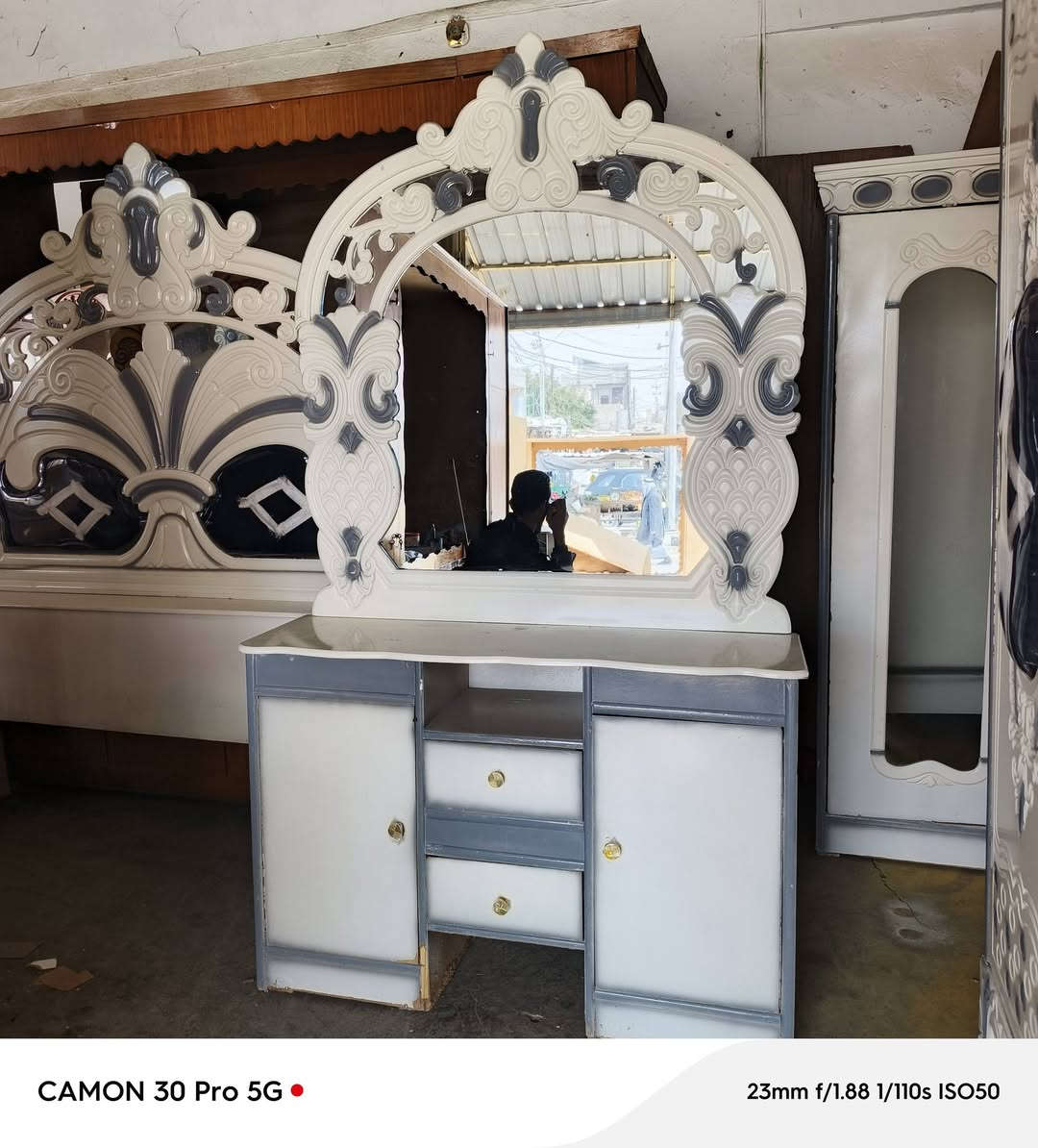 غرفة صاج عراقي كلش حلوة ونضيفه 
سته باب مديل حديث #صبغ_حراري 👉🏻🤍
#بسعر_مناسب_جداً  450 الف فقط 👉🏻🤍
عنوان جلولاء سوق السبت 
يتوفر توصيل 
للتواصل واتس او تصال 
***********
