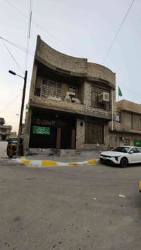 نصف قطعه ركن قطاع 31  مساحة 72 متر  بناء جديد كامل للخير  الاتصال عله ...