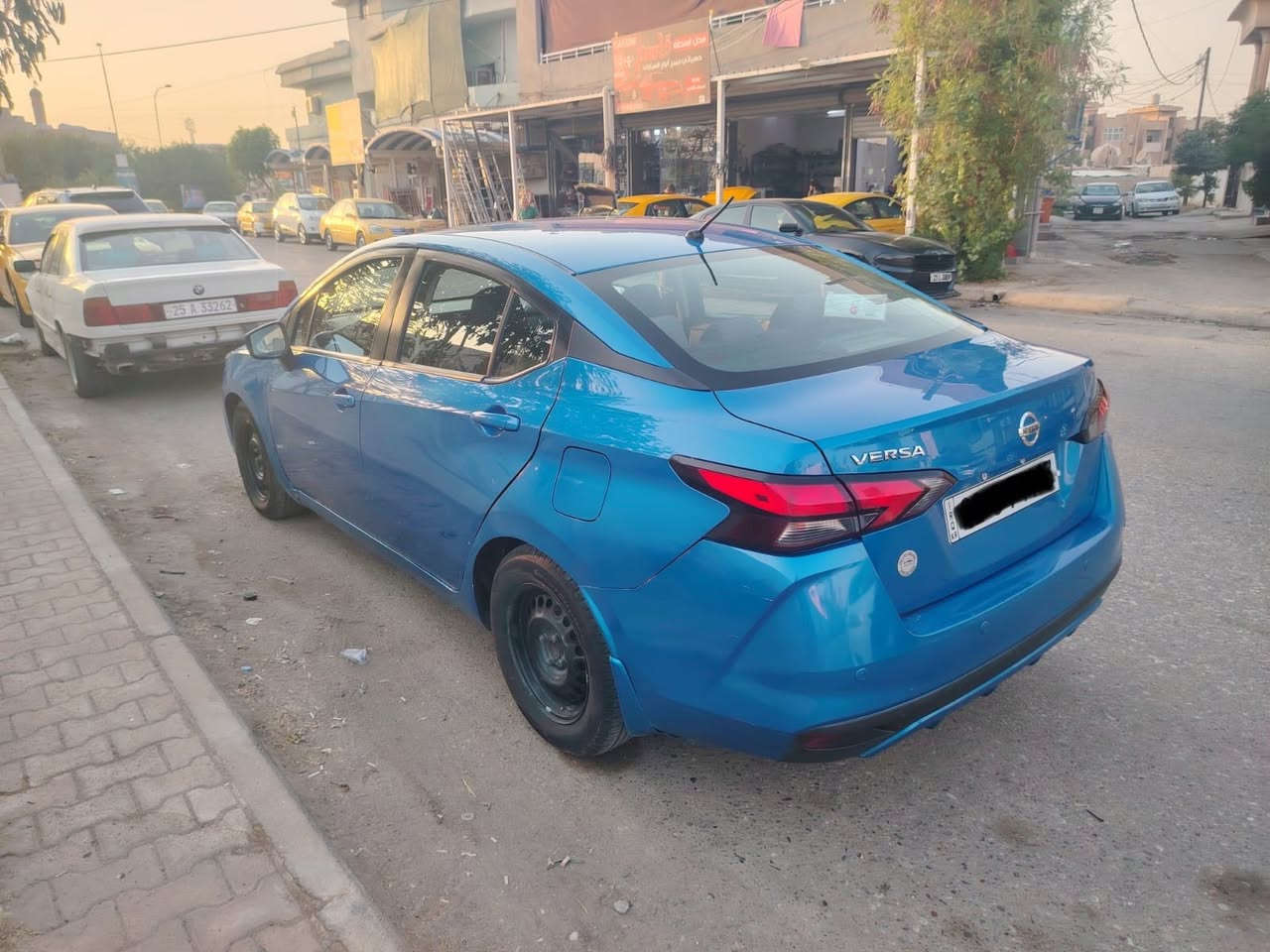 Nissan versa 2021
قطعتين و ربع صبغ بجم و خلف كبس ايرباك بس برده طاك 

رقم و سنويه جديد فحص و هزه جديد باسمي 

ماشي ٩٢ ميل مكان السياره اربيل

سعر ١١٠ و بي مجال 

***********
