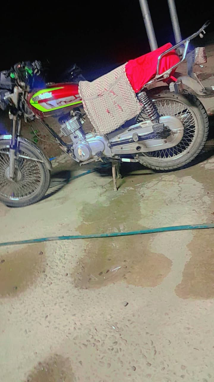 السلام عليكم دراجه للبيع 23 محرك ما مفتوح سعر 5 25 وبيها مجال قليل مكان مهاويل مشروع المسيب***********
