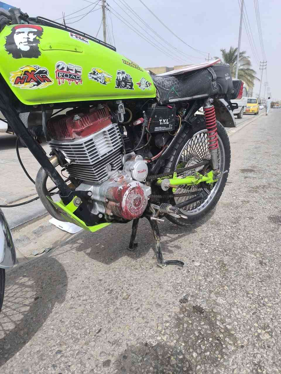 اربعه گير للبيع محرك 200شاينك مكفول شاصي 24جديد اوراق سكنر الدراجه جديده ومتعوب عليهه كهربائيات كلهه شغاله ضفيرتهه كامله جوه التانكي لايت بيهه عالي ناصي +بك لايت صالنصه جديده ويل امامي جديد كابريتر جديده السعر 450وبيهه مجال للإستفسار ***********بي واتساب
