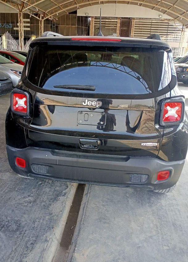 للبيع او المراوس
عندي جيب رانجيد 2020 حادث بسيط بدون ايرباك باسمي رقم بغداد سنوية نافذه لل2028  للبيع بسعر 145
او اراوسها بجيب شيروكي موديل 2020 وفوك


**إذا كنت صاحب هذا الإعلان وتريد حذفه لأي سبب، رجاءا أرسل رسالة إلى الدعم الفني**