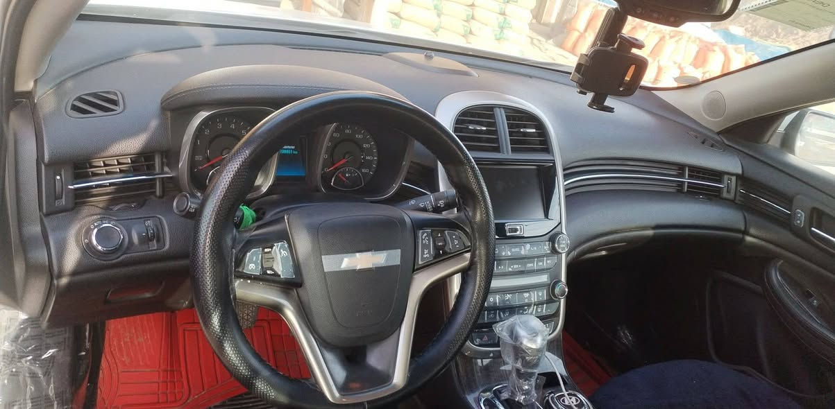 السلام عليكم ماليبو ٢٠١٦ أمريكي فقط باب مصبوغ خلفي الأيمن محرك ٢٥٠٠ سيارة فول مواصفات الاتصال *********** ***********
