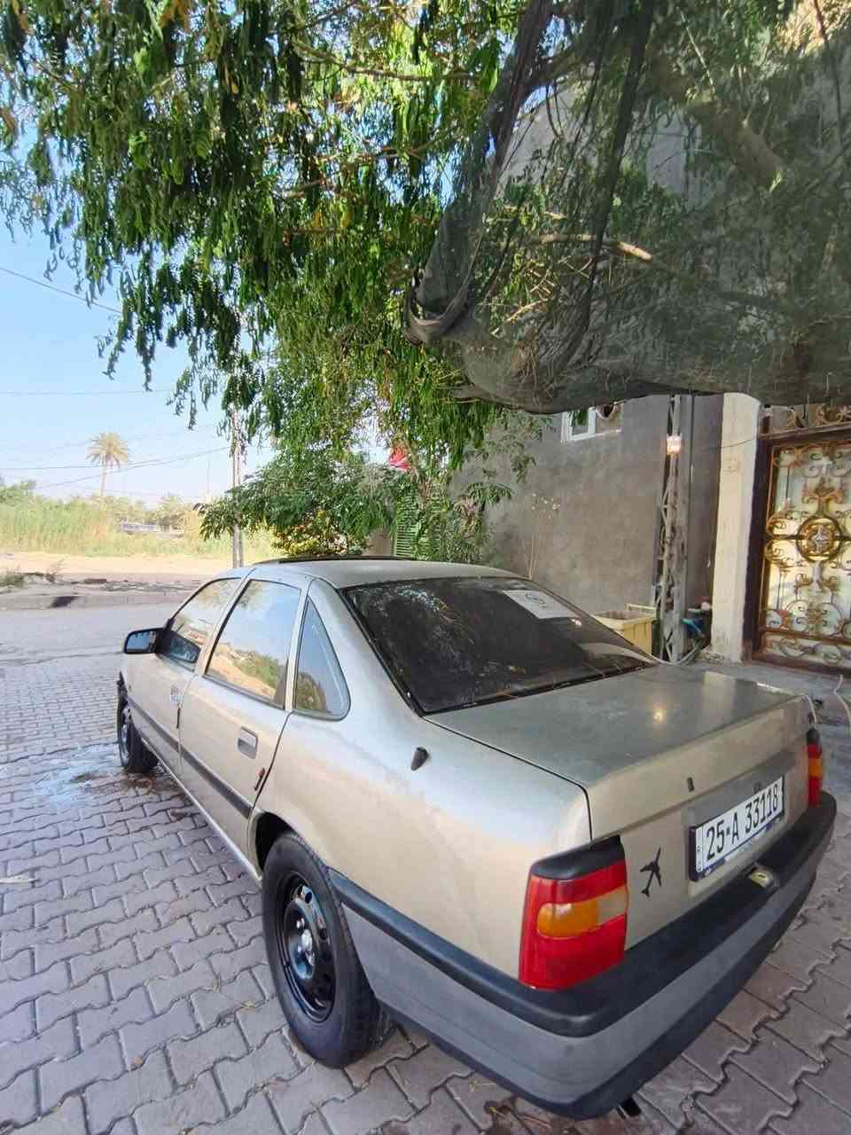 فكترا موديل 90محرك 20 رقم كركوك دولي سنويه 31, مكفوله من ضربه محرك كير جديد تخم تأير مكاني النجف 
سعر ب30وبيه مجال ***********
