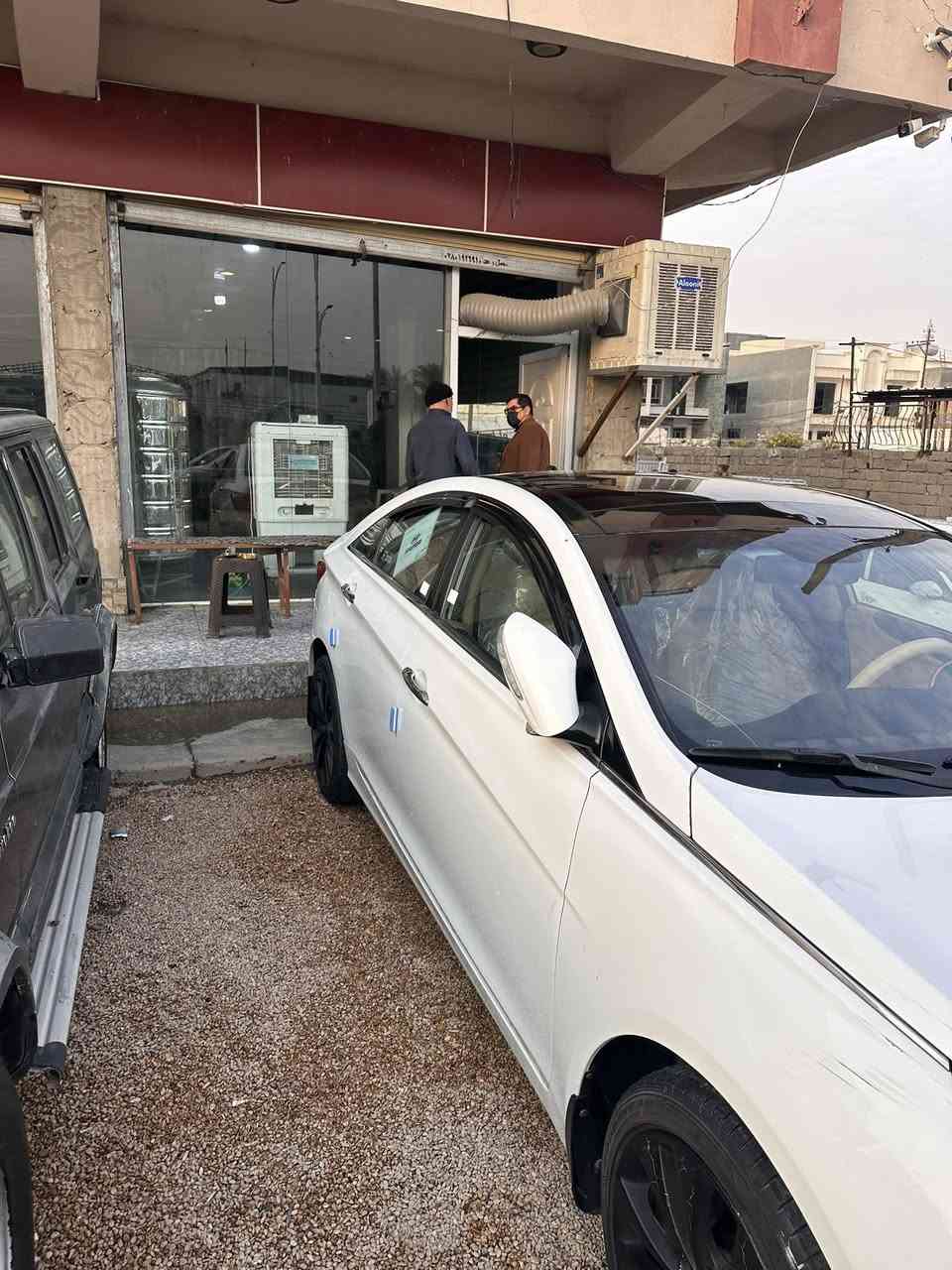 سلام وعليكم سوناتا البيع فول مواصفات واحد علا واحد السياره خير من الله بيهااا بارد خفيف بل بابين شخط مال ابو دراجه العنوان الفلوجه السعر 120وبيهااا مجال ***********
