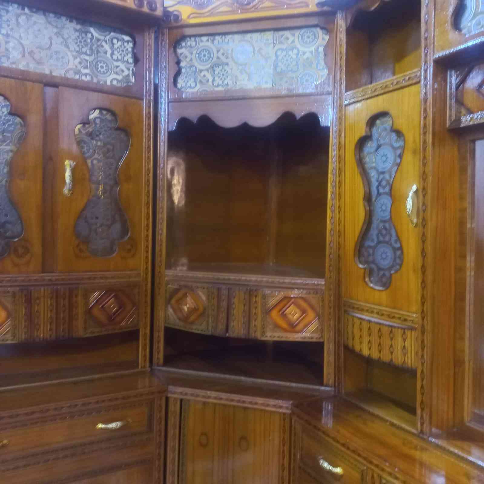 عرض خاص لفتره محدوده 😍
غرفة نوم صاج ❣️ درجة اولى 

الخشب ثقيل الواجهة  5 ملم 

 ضهر الكنتور  5 ملم  

(تتكون الغرفه من 11. قطعه )

( ارتفاع الكنتور مترين و 55 ) 

ملاحضه: يتوفر جميع الموديلات 

يتوفر بيع  بالاقساط. 

العنوان الرمادي 5كيلو 

للاستفسار مراسله الصفحه او اتصل 

***********
