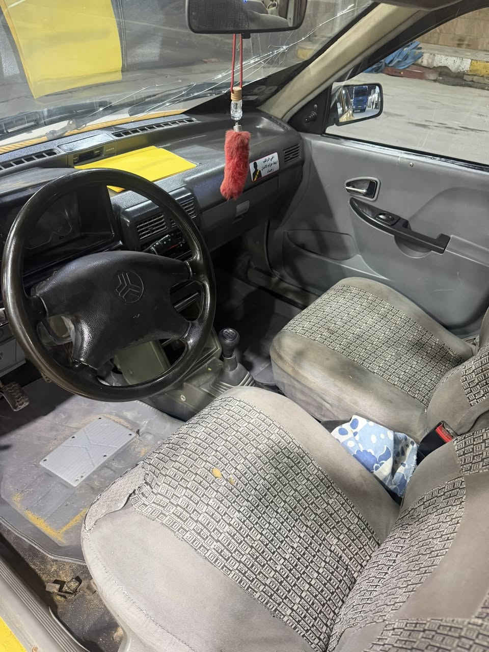 سلام عليكم سايبة 2011 عضم كير مكينة حدايدة تخم تاير كاملة شواصي نضاف السعر 25 مكانة دورة ***********
