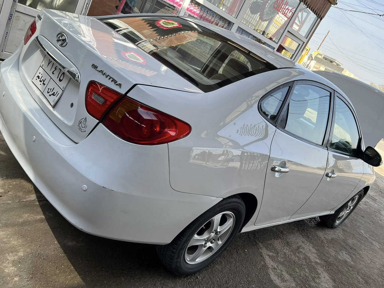 السلام عليكم من رخصة الادمن المحترم
النترا 2010 بيه قطعه ونص والسونار مرفق  والباقي كفاله عامه 
محرك 1600 مامفتوح كير حداديه تخم تاير تبريد تلج بسم كردي تحويل وكاله حسب قناعه المشتري 
السياره جديده بعد احلى من الصور السعر 99وبيه مجال حك الجيه مكانهه بابل القاسم 
***********
***********
