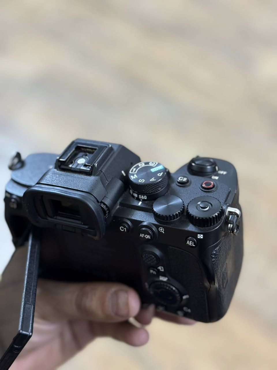 السلام عليكم  كامره سوني مارك4 شترها بحدود 17كي الاستفسار ***********
