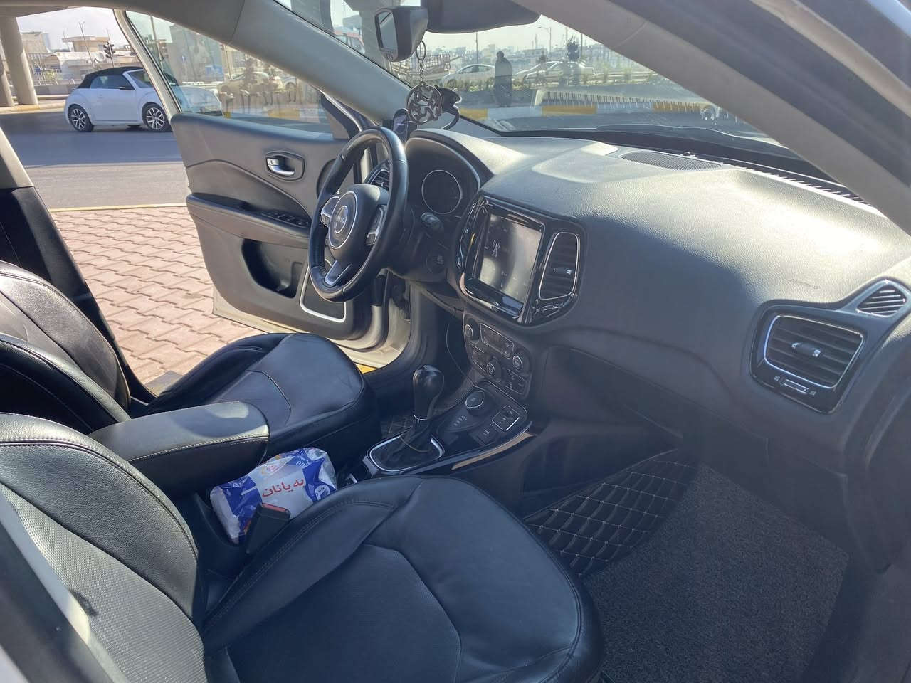 جيب كومباس موديل 18 فئه لمتدد 1/1 حادثها بالبوب بدون ايرباك وبدون دواخل البجم كبس ماشيه 62 ميل رقم بغداد الدولي الجديد بسمي اريد #مراوس بيك اب باور 
للاستفسار الاتصال***********-***********
