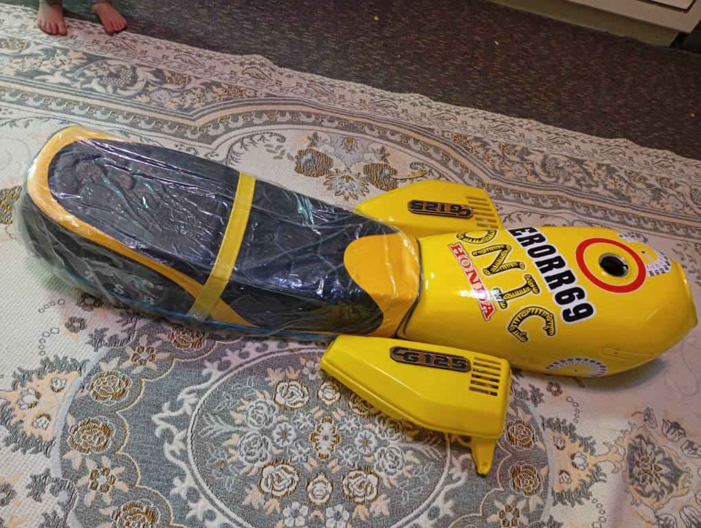 ئەم تانکی و کوشن و قەپاخالە لۆکن نەبەستراون،تەنکیەیە بەشەرت بەنزینی تێ نەکراوە قوفلی 30 هەزار ، لە هەولێرم 
بۆ محامەلە تیل مەکە *********** وەتسئاپ و ڤایبەر أربيل, العراق
