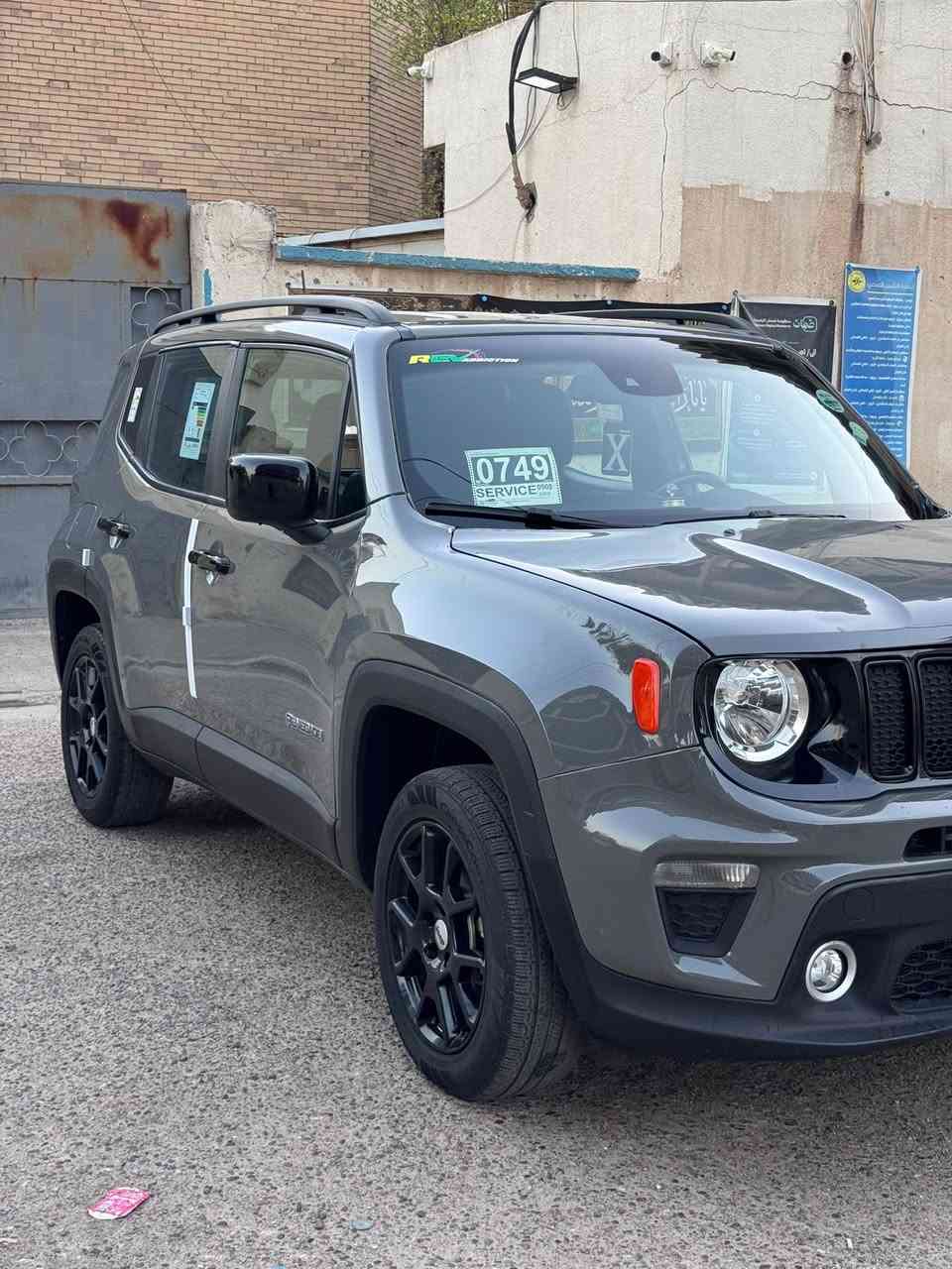السلام عليكم جيب رنكد مديل 22 اربيل سنوية جديده حادث دعامية وطرف البنيد شاصي لغد مكفول ايرباكات سليمة بيها بارد قليل باب الصندوك فول عدا الفتحه رادارات كراسي كهرباء تشغيل عن بعد شاشة كبيره كامره فول تحكم ماشيه 20 حقيقي مكينه كير حداده تبريد تايرات مكفولات جاهزه من كلشي بيع او مرواس السعر 135 وبيها مجال قليل مكان السياره بصره ***********
