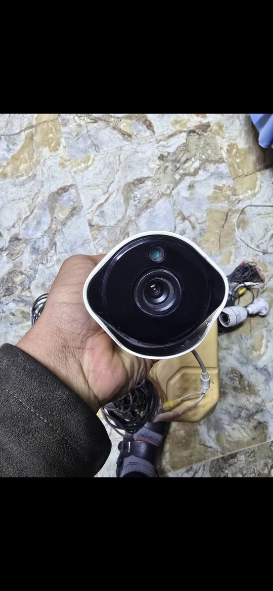 السلام عليكم
 للبيع 4 كامرات 
مع جهاز دي في ار  مع الهارد تخزين وايراتهم يعني منضومه كامله السعر قفل 60 الف


**إذا كنت صاحب هذا الإعلان وتريد حذفه لأي سبب، رجاءا أرسل رسالة إلى الدعم الفني**