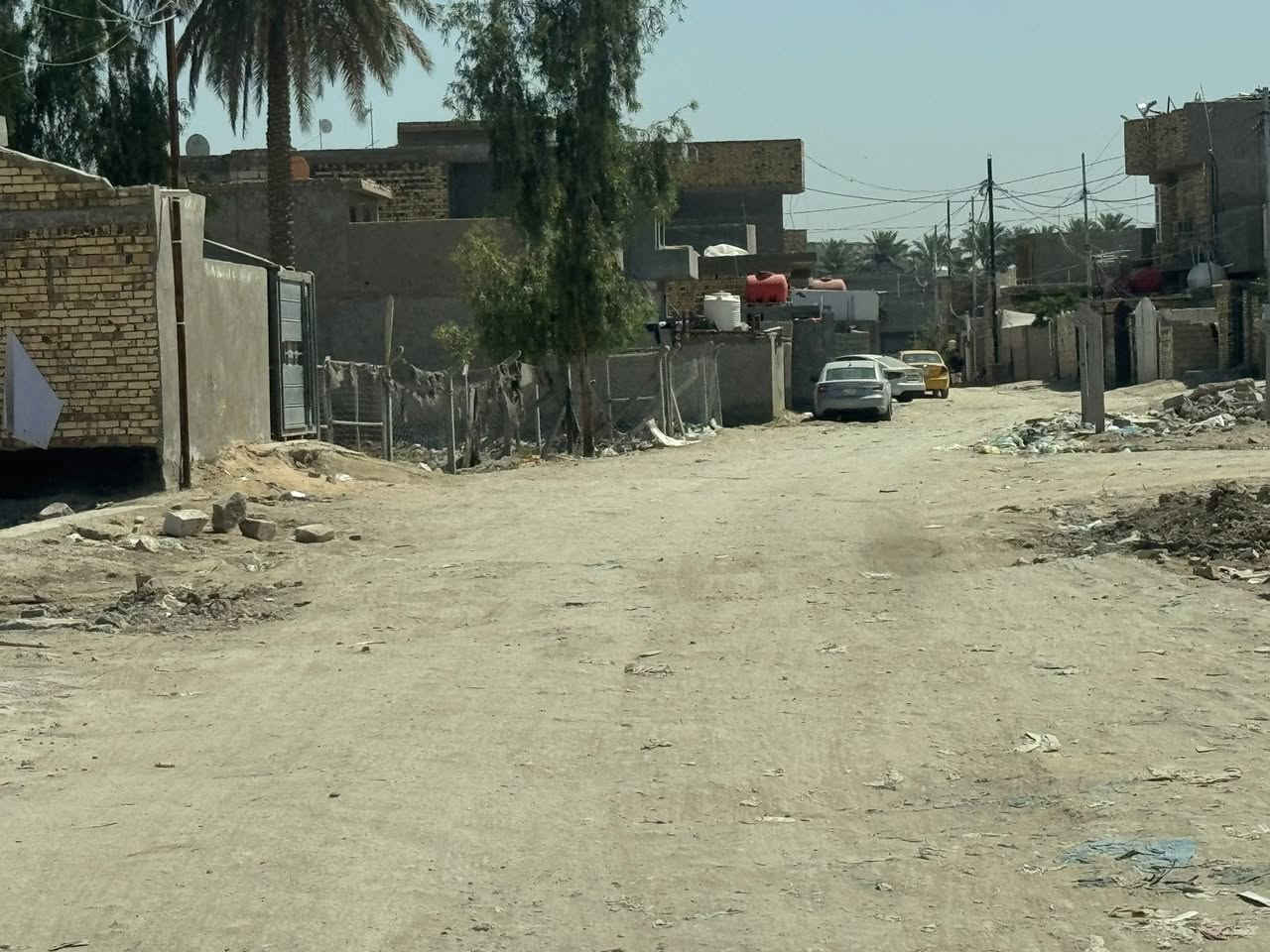 قطعه للبيع مساحة 150متر وجه 10متر ونزال 15متر
طابو زراعي سند 25 بسم راعيهه مباشر
تحويل اواقرار محكمه
الموقع شارع 100
تبعد عن الشارع العام 200متر 
لاستفسار اكثر ‭0773 736 4323‬

